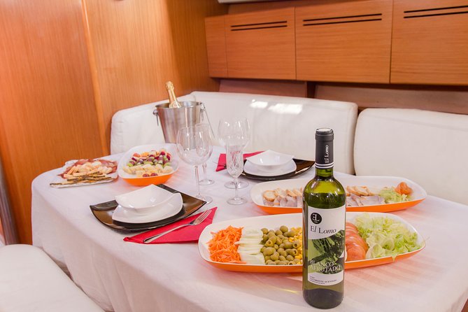 Whales & Dolphins watching in exclusive sailboat - The swim stop and onboard lunch