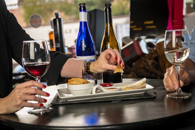 Wine tasting and Canarian products in La Orotava - Meeting at Cuvée Enoteca at 6:00 pm