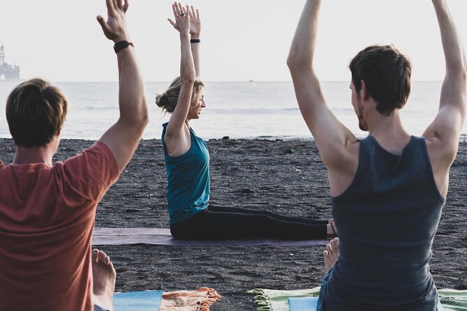 Yoga at the beach in Tenerife - The teaching style and languages